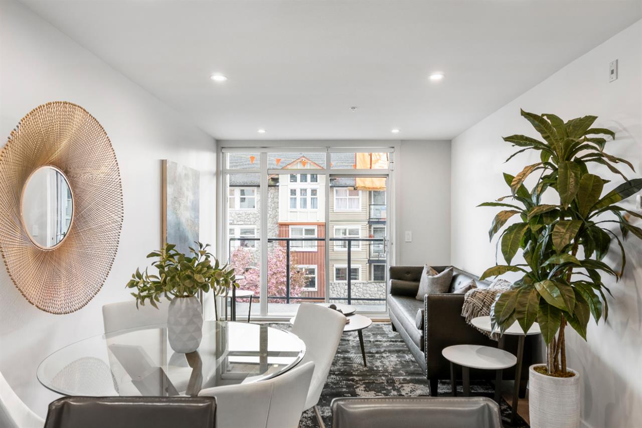The Vue | 2937345