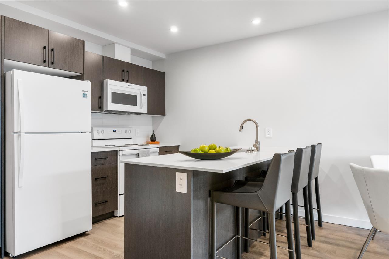 The Vue | 2937345
