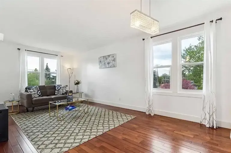 2 Bedroom + 1 Bathroom Upstairs Unit | 2716 21 Avenue Southwest, Calgary | 2937479