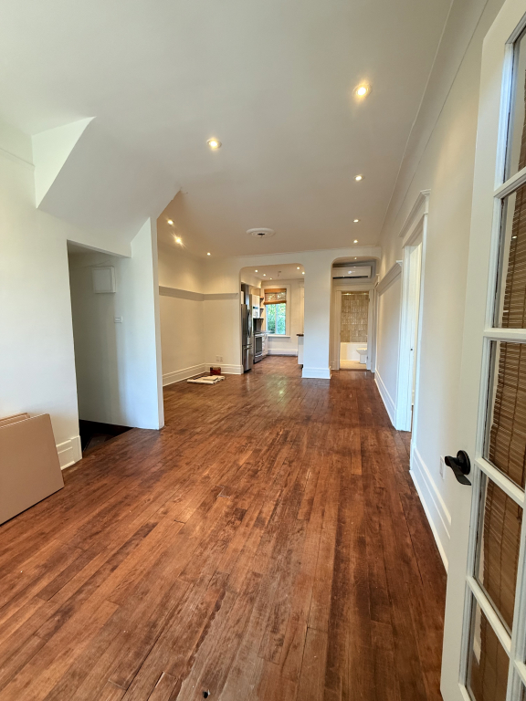 3 BEDROOM APARTMENT NDG W/ BASEMENT YARD | 2937570