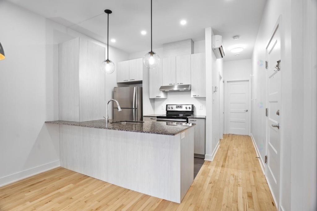 Condo haut de gamme lumineux à St-Henri | 2937949