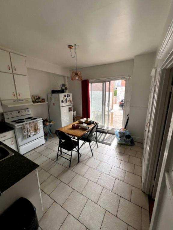Main Floor 2-3-Bedroom Apt for Rent – Jean Talon - La Petite-Patrie | 2937951