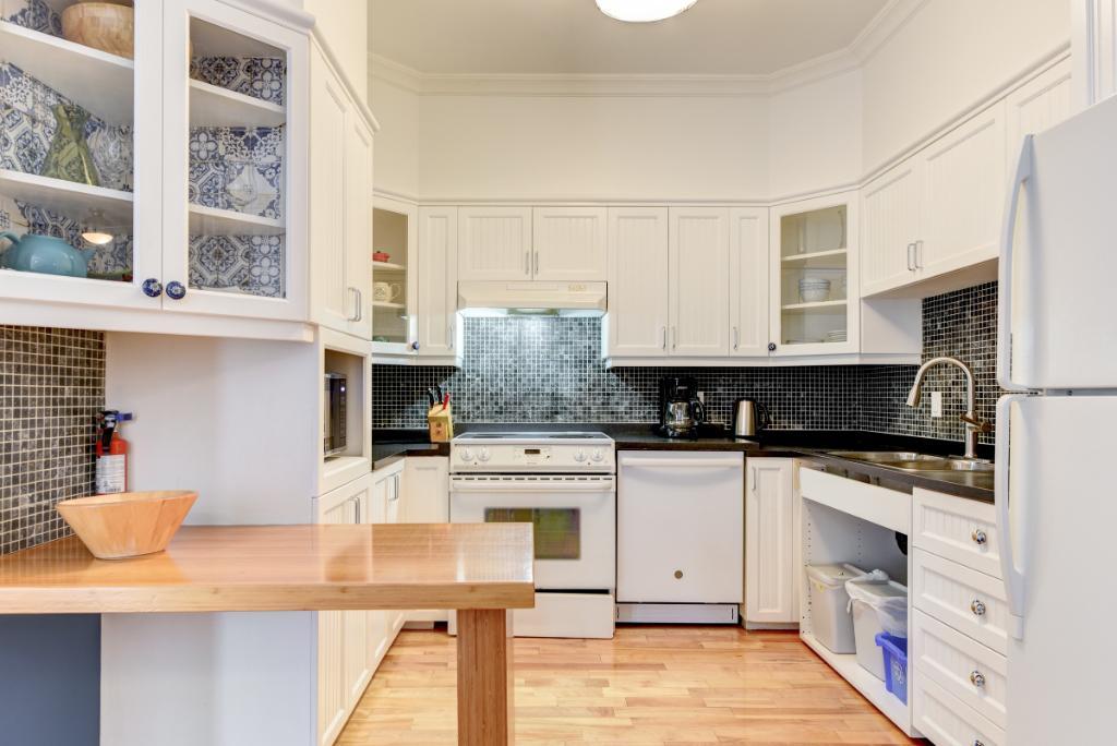 4 1/2 sur le Plateau, meublé et avec stationnement | 2937959