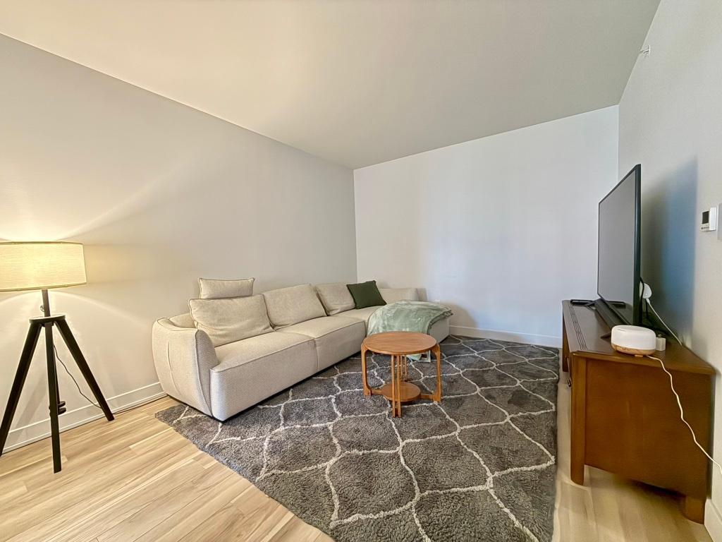 Cession de bail pour le 15 aout – Grand 4 1/2 moderne | 2953108