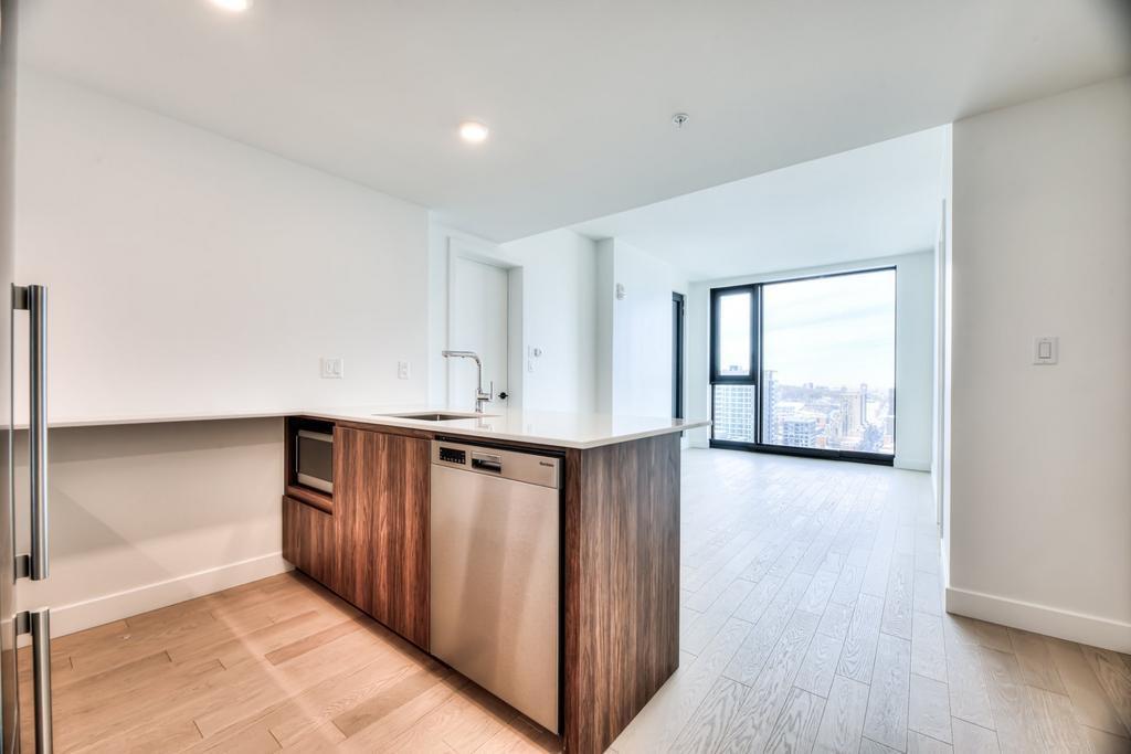 2 CH - 1 SDB - Montreal - CESSION DE BAIL | 2937979