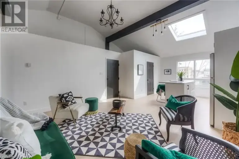 33 LIGHT Street Unit# 2 | 33 LIGHT Street Unit# 2, Woodstock | 2938017