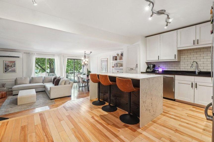 Magnifique appartement rénové en plein coeur de Montréal | 2938046