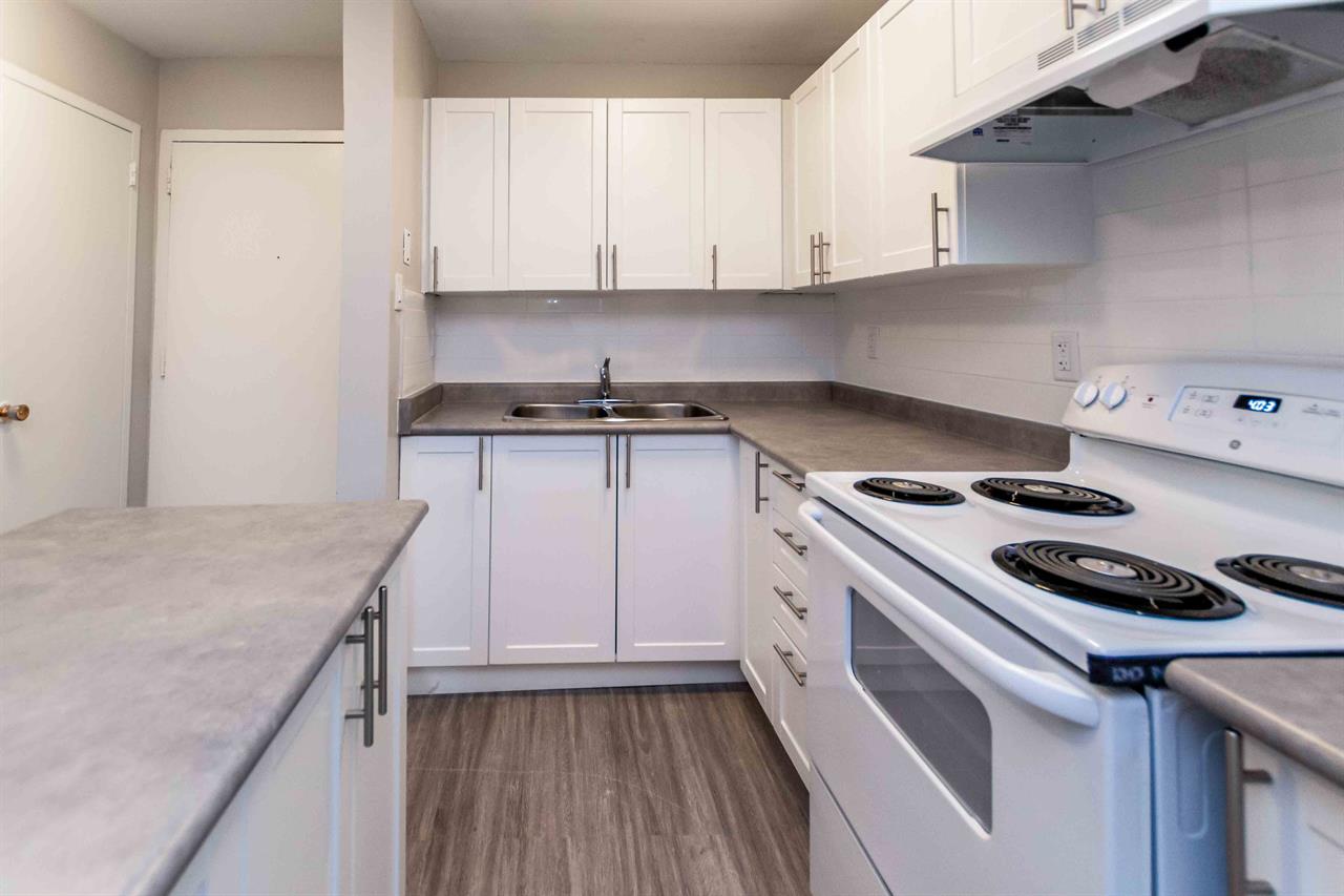 Park Place on Village Green Apartments | 2939888