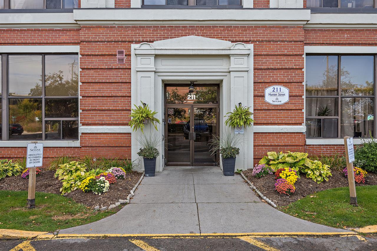 Time Square Apartments | 2938597