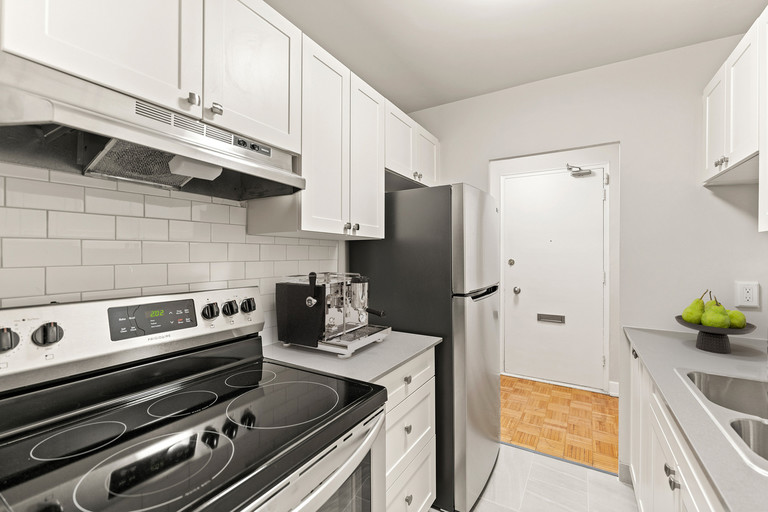Ridout Towers | 100 Ridout Street South, London | 2938667