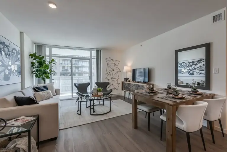 Aqua at Plaza 88 | 900 Carnarvon Street, New Westminster | 2938760