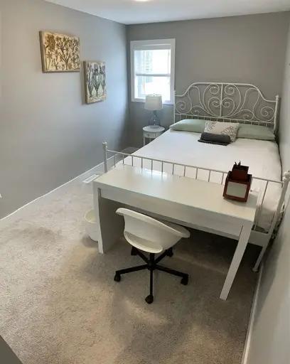 FURNISHED BEDROOM WITH PRIVATE ENSUITE BATHROOM! | 2 - 134 22 Avenue Northeast, Calgary | 2938916