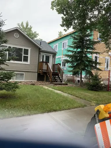 Your home awaits you in Grovenor!  Safe, friendly, Central! | 14627 103 Avenue Northwest, Edmonton | 2938928