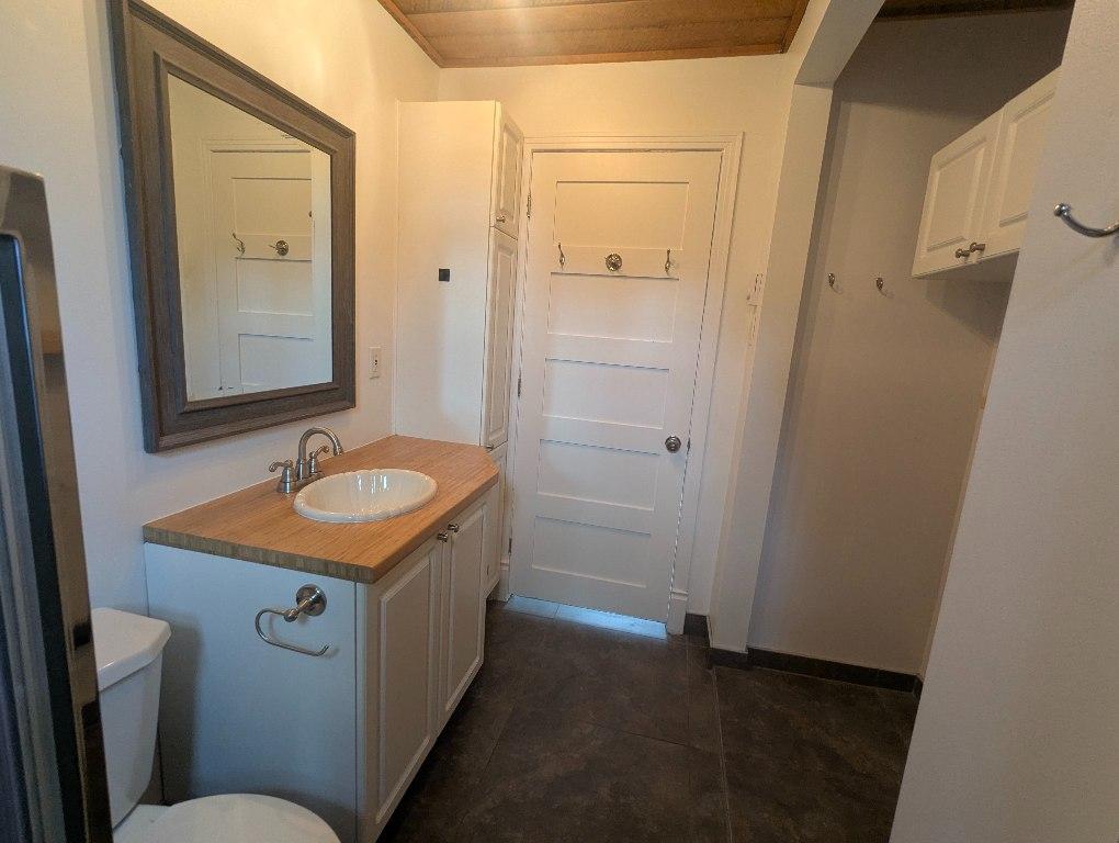 4 1/2 - 2 Stationnements - vieux sainte thérèse | 2938983