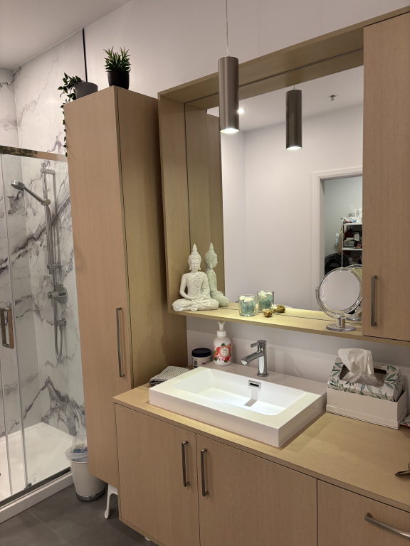 Condo Luxueux (cession De Bail) | 2939020