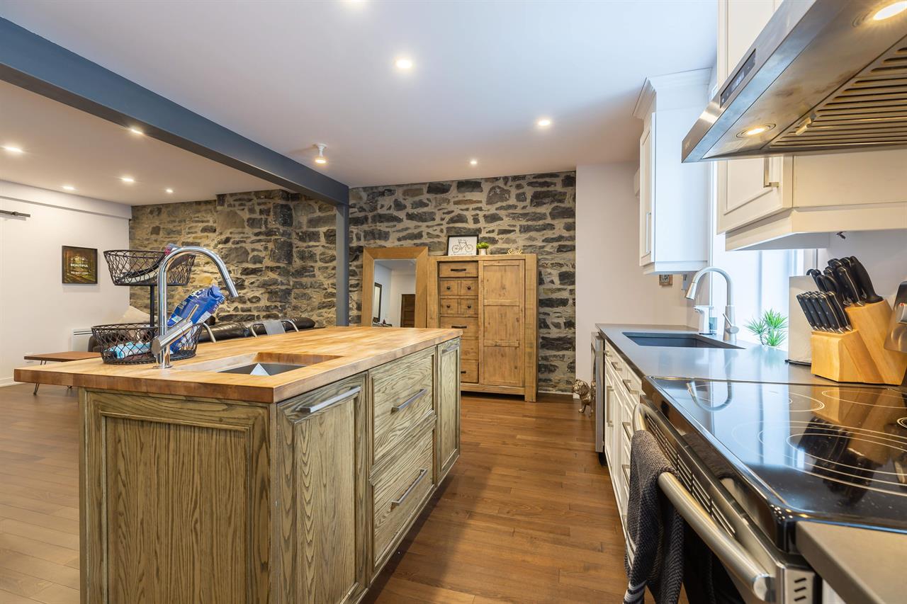 3 CH - 2 SDB - Montréal - $3,295 /mo | 2939048