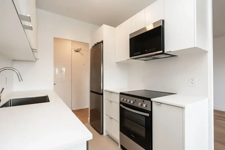 27-31 Paxtonia | 27 Paxtonia BLVD, North York | 2939188