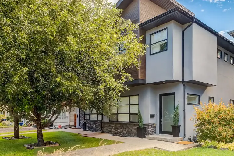 Elegant Modern Duplex - Prime Location Near Downtown | 3110 5 Street Northwest, Calgary | 2939257