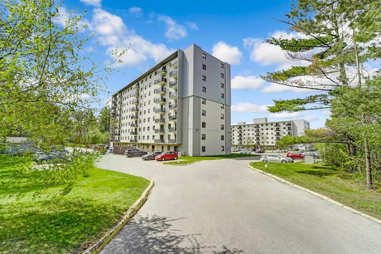 Park Lane Towers Apartments | 2939887