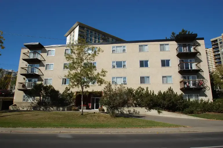 Bellamy Hill - 9730 Bellamy Hill Road | 9730 Bellamy Hill Road Northwest, Edmonton | 2940109