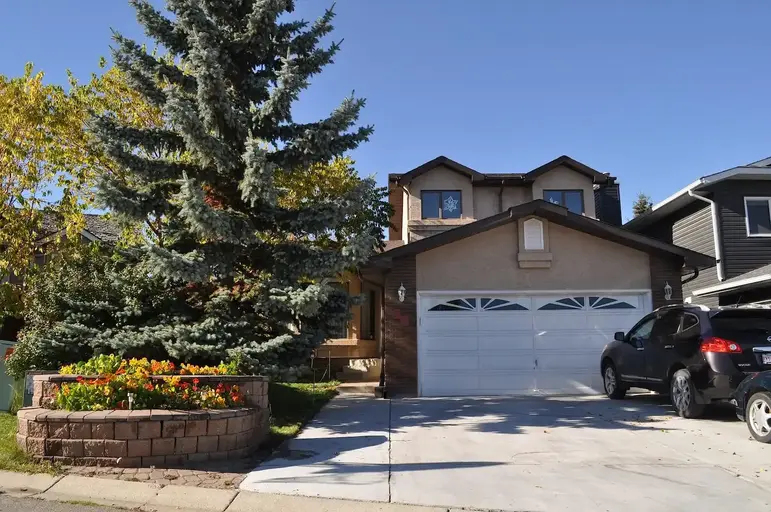 Spacious Walkout with Park View for Rent (Macewan community) | Calgary | 2948407