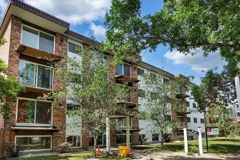 Inner Town Manor Condo | 10320 113, Edmonton | 2940139