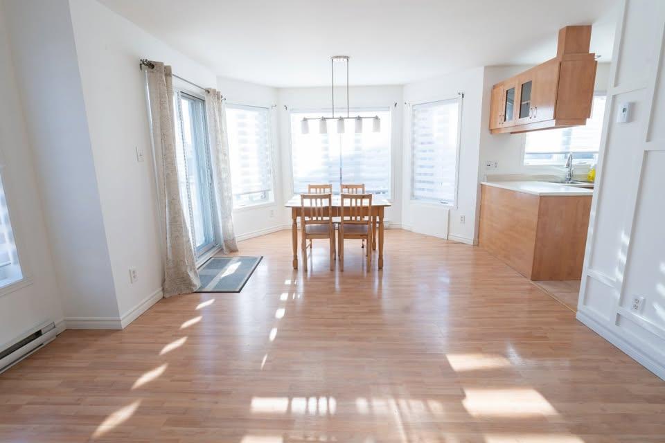Grand condo lumineux a louer St- hubert 4 1/2 | 2940483