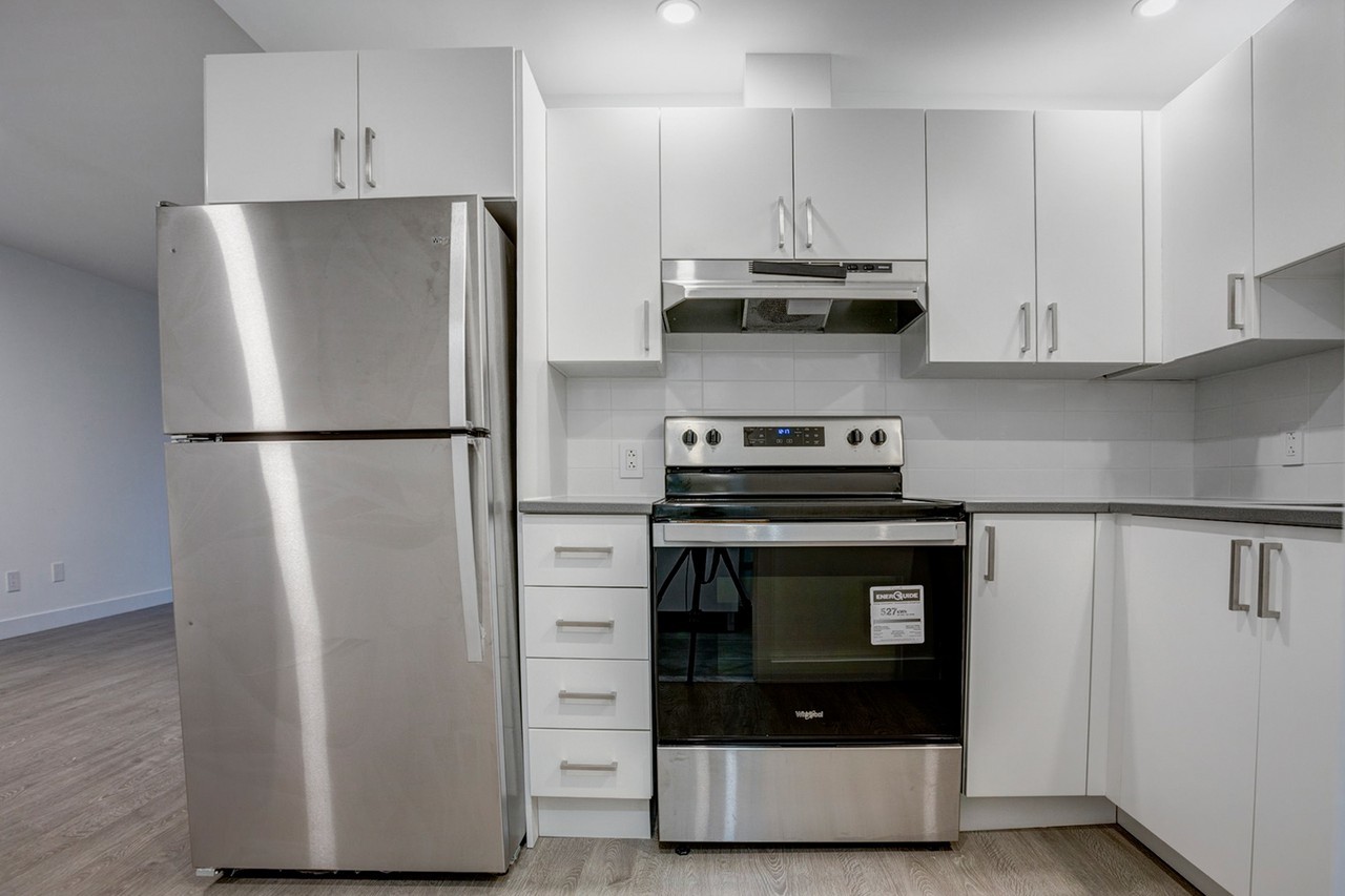 3 Bedroom - 4304 Rue Saint-Antoine Ouest, Montréal | 2940528