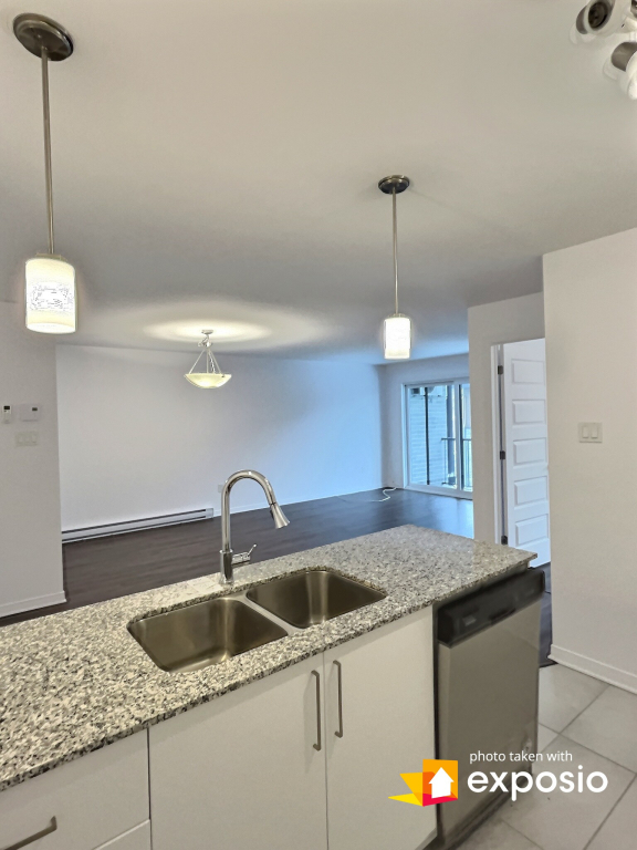 Condo 2 Chambres Proximité Plateau | 2940539