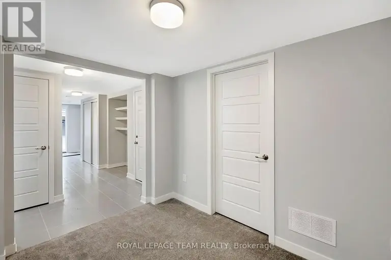 72 LIGNITE PRIVATE | 72 LIGNITE PRIVATE, Ottawa | 2940633