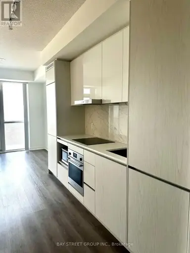 1608 - 28 INTERCHANGE WAY | 1608 - 28 INTERCHANGE WAY, Vaughan | 2940757