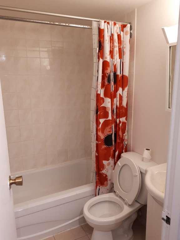 Grand 3 ½ disponible maintenant - Ahuntsic | 2940898