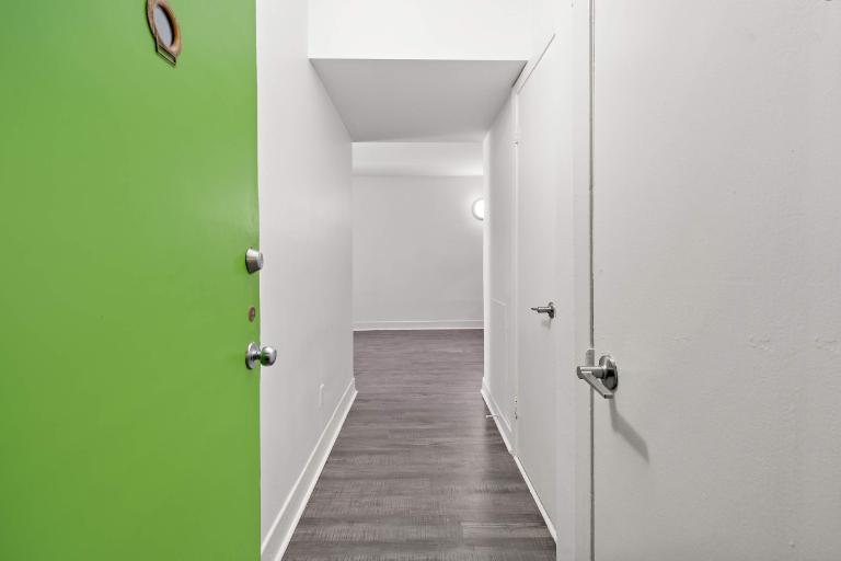 3½ Centre Ville près de McGill - DISPONIBLE EN SEPTEMBRE | 2940917
