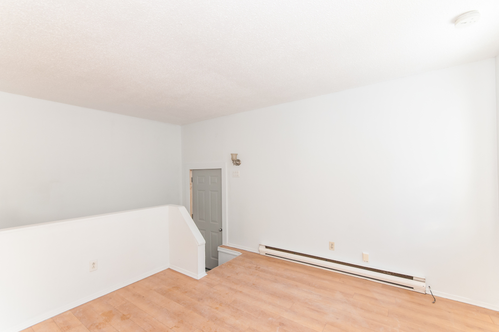 Bel Appartement - 150 Rue Berri #3 | 2940957