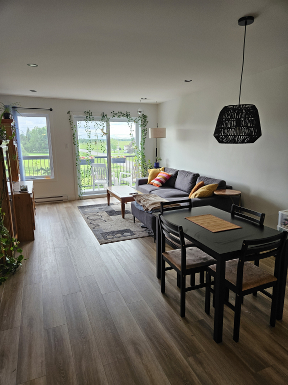 Appartement 4 1/2 + Bureau | 2940969