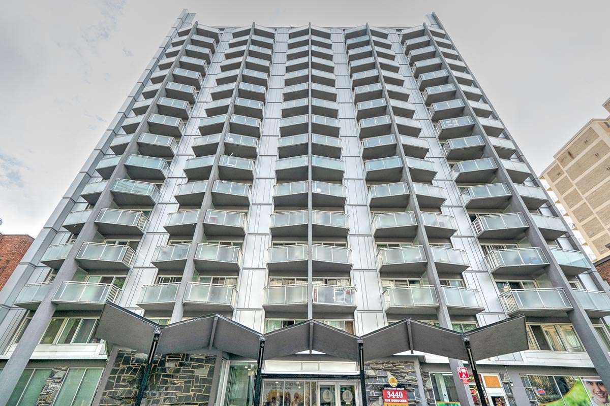 Junior 1 Bedroom Available At 3440 Durocher Street, Montreal - 3440 Durocher Street, Montréal | 2940979