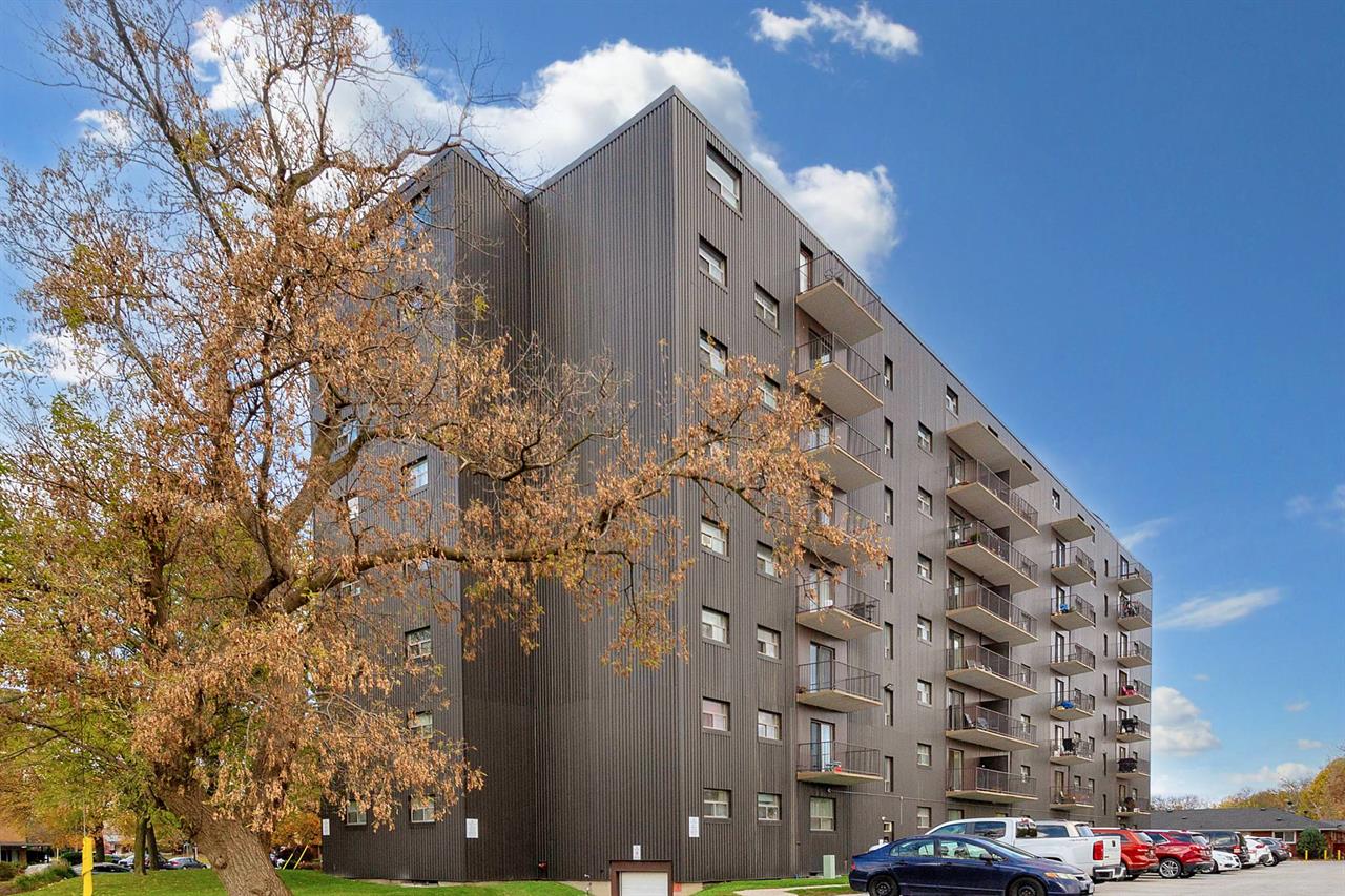 Regal Tower Apartments - Sarnia | 2941066