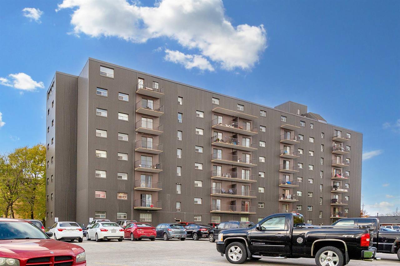 Regal Tower Apartments - Sarnia | 2941066