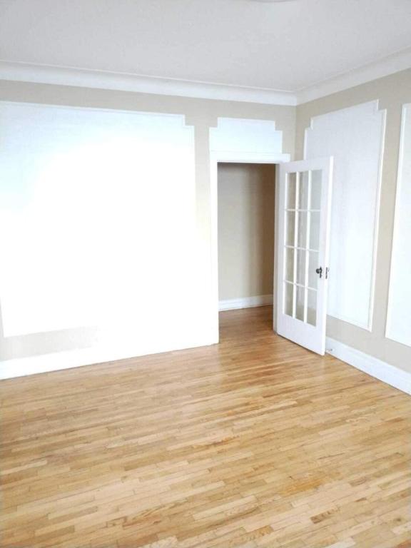 PRES DU METRO SNOWDON 3 CHAMBRES FERMEES- RENOVE | 2941383