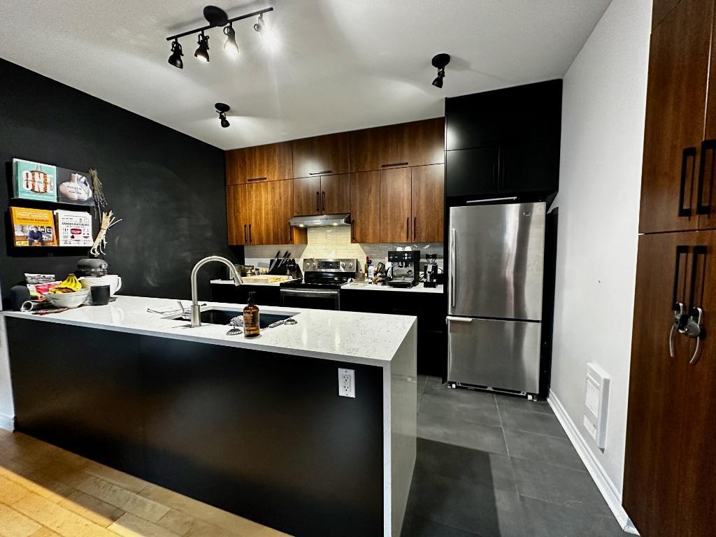 Grand 5 1/2 rénové dans Hochelaga | 2941398