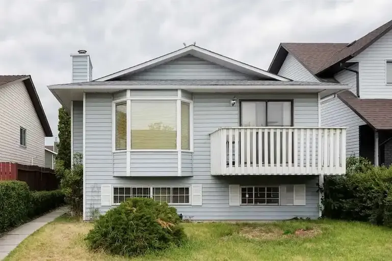 Whitehorn - whole house on quiet street | Whitworth Way, Calgary | 2941756