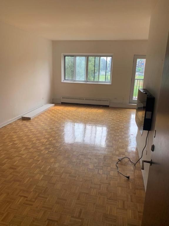 1 CH - 1 SDB - St-Laurent - $1,395 /mo | 2941818