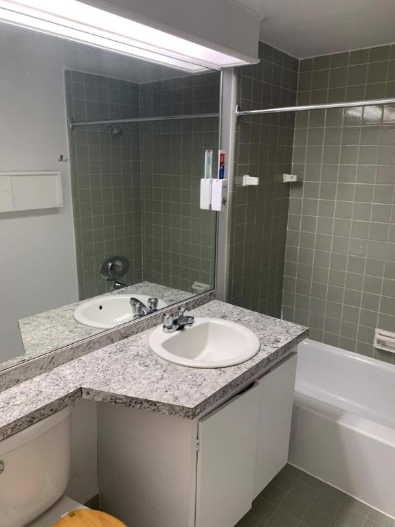 1 CH - 1 SDB - St-Laurent - $1,395 /mo | 2941818