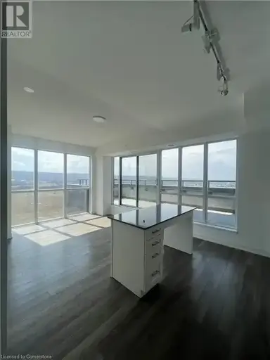 550 NORTH SERVICE Road Unit# 804 | 550 NORTH SERVICE Road Unit# 804, Grimsby | 2941910