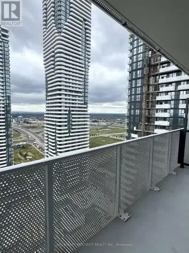 3216 - 28 INTERCHANGE WAY | 3216 - 28 INTERCHANGE WAY, Vaughan | 2942096