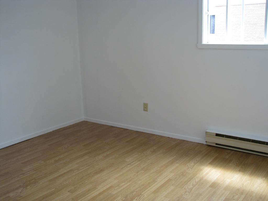 Logement 4 1/2 | 2942389