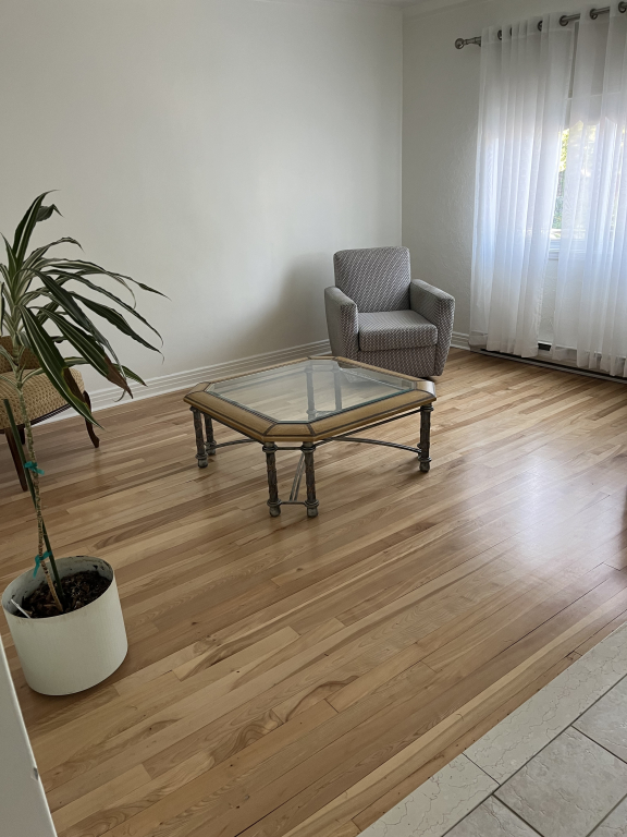 5 1/2 Avec Garage Et Cour Privée | 2942496