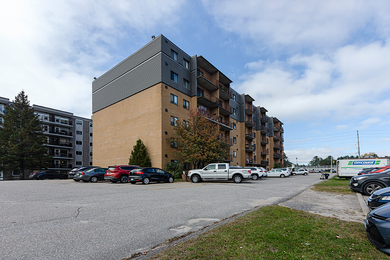The Heritage Arms Apartments | 2942549