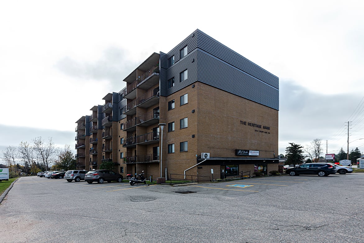 The Heritage Arms Apartments | 2942549