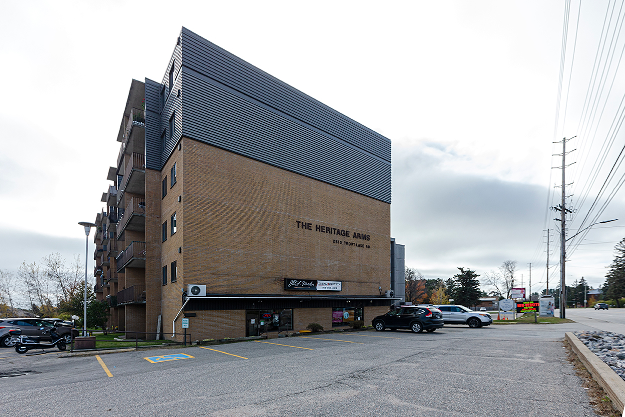 The Heritage Arms Apartments | 2942549